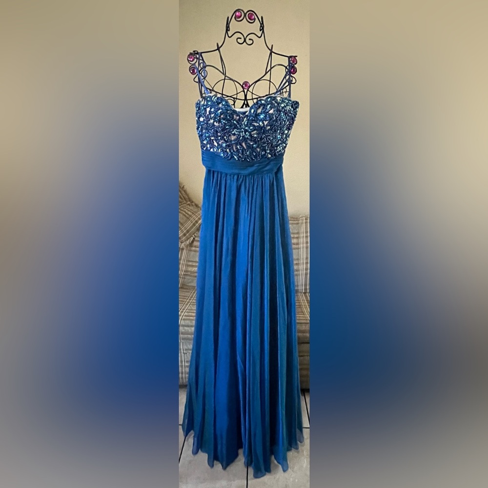 LA FEMME midnight blue prom dress💙